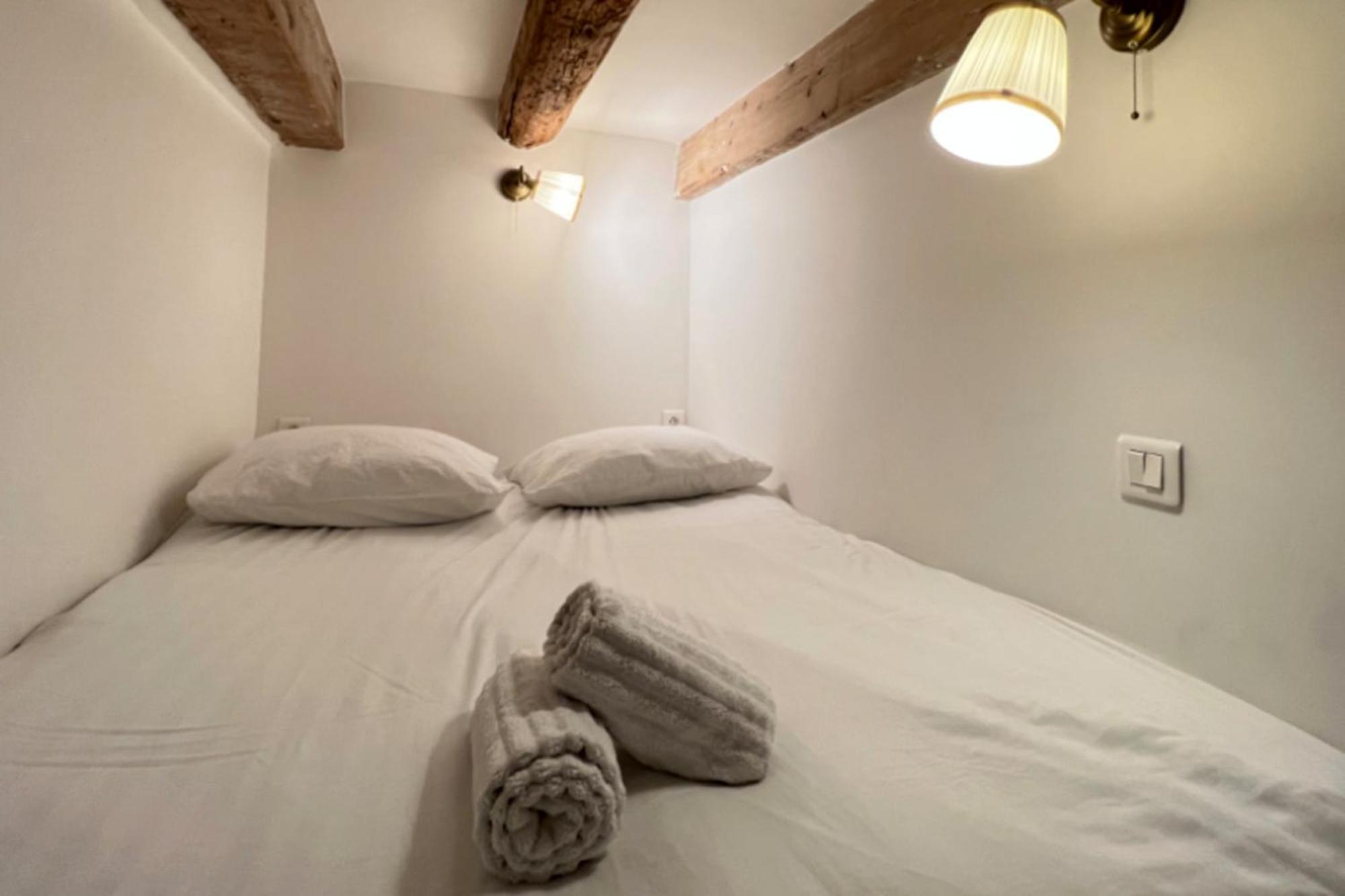 Le Nid Douillet - Vieux Port Apartment *